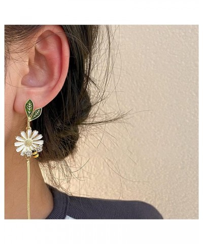 Daisy Flower Earrings for Women Asymmetrical Daisy Earrings Sunflower Earrings Holiday Party Wedding for Women Jewelry Gifts....