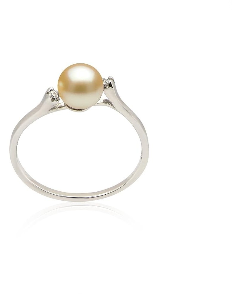 14K Gold With Center Pearl And Diamond Ring Size 7 Golden White Gold $60.00 Rings